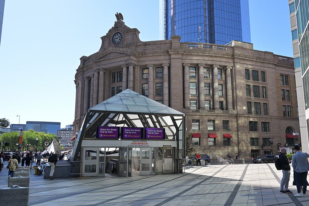 South Station building behind the entrance marked Red Line and Silver Line.