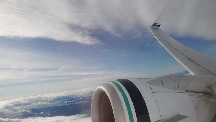 Alaska Airlines Revamps In-Flight Dining with Inspired