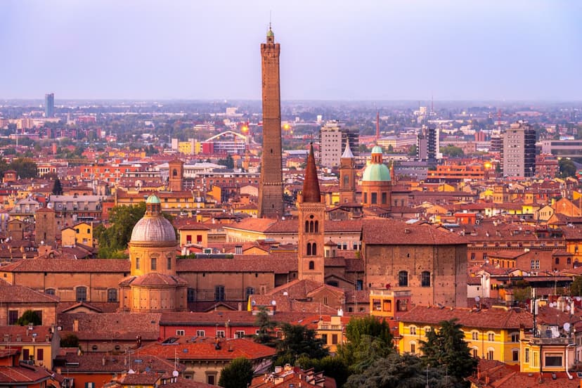 Bologna Becomes Italy’s First City to Welcome Emirates’ New A350