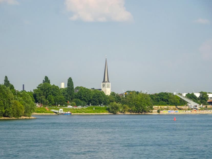 Book a Taxi at Mainz Central Station – Save Up to 70%