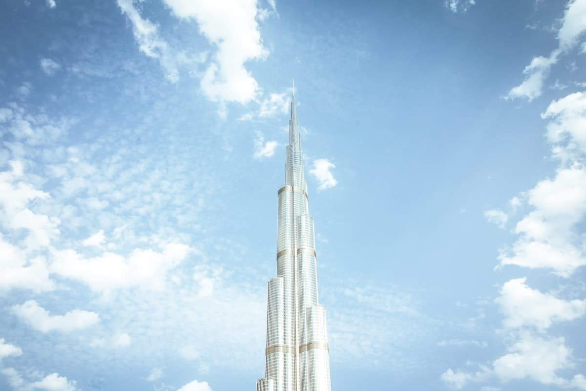 Burj Khalifa-billetter: At The Top 124/125 vs SKY 148