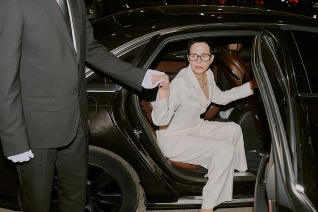 Chauffeur Privé - Luxury Private Chauffeur Services for VIP Travel