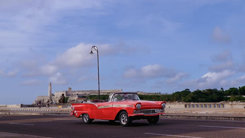 Family-Friendly Transfers in Havana: Tips & Booking