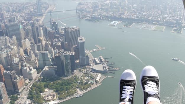 Fly Over Toronto's Roads - Easy Air Taxi Toronto Online Bookings