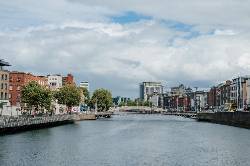 From Dublin Airport to Dublin City by Bus - A Quick Guide
