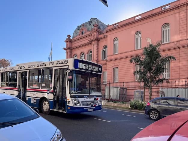 Houston to New Orleans and New Orleans to Houston Bus