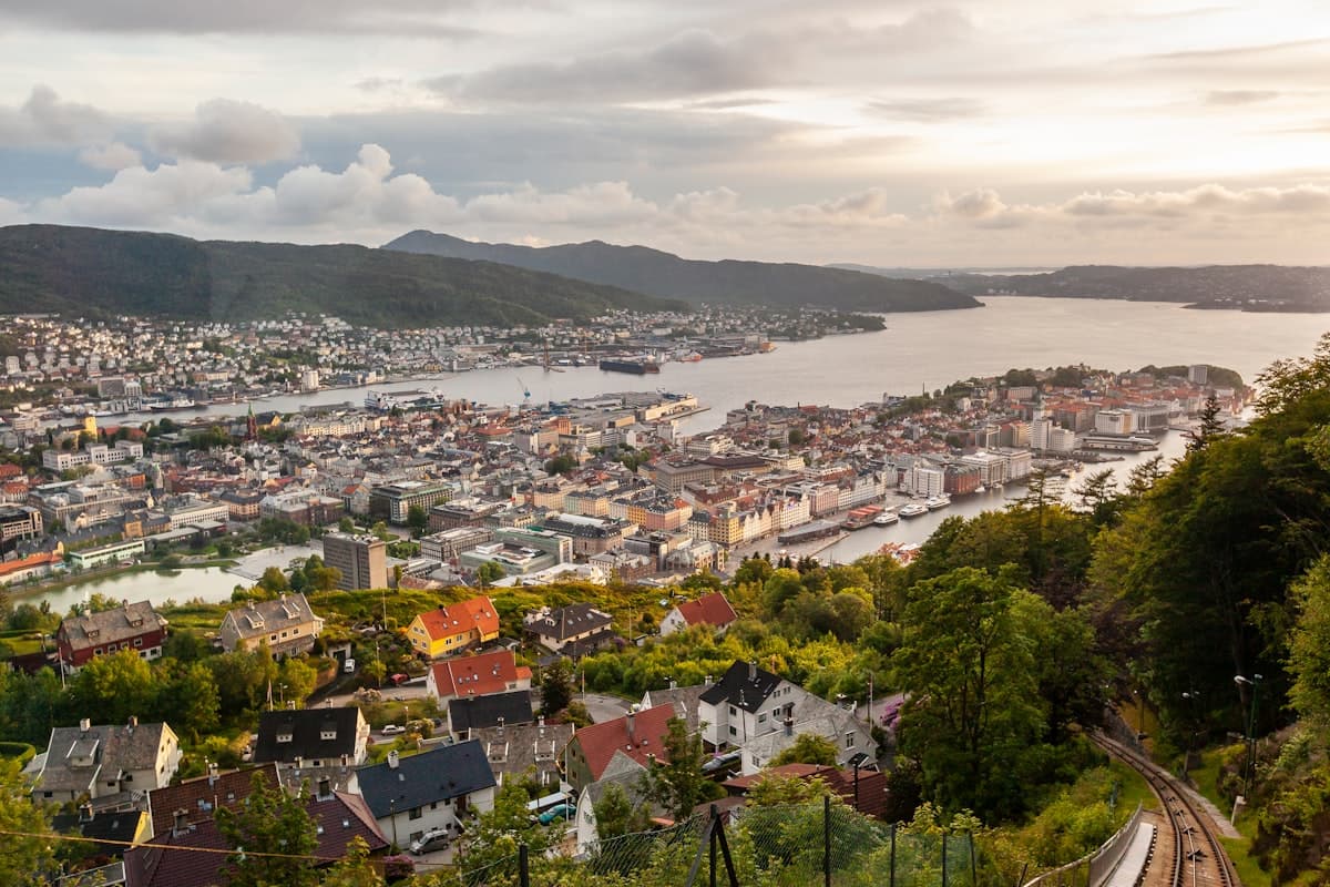 How to Get Around Bergen - Costs, Tips, and Transport