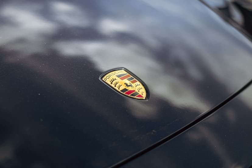 Luxury Car Services - Elite Chauffeured Vehicles for