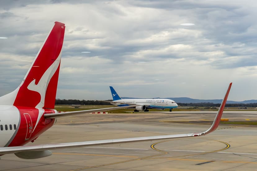 Melbourne Airport Uber vs Taxi - Which Is Best in 2025?