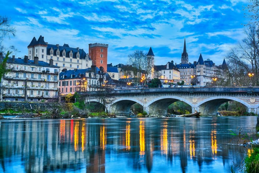 Private Transfer from Pau Pyrenees Airport to Lourdes