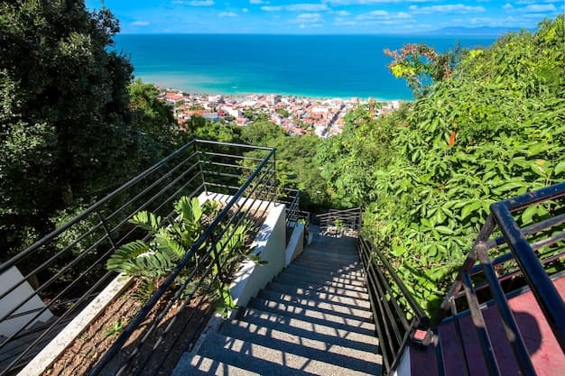 Puerto Vallarta, Mexico - Welcome Pickups - Reliable