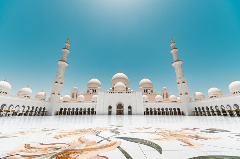 Sheikh Zayed Grand Mosque Secures Eighth Place in Global
