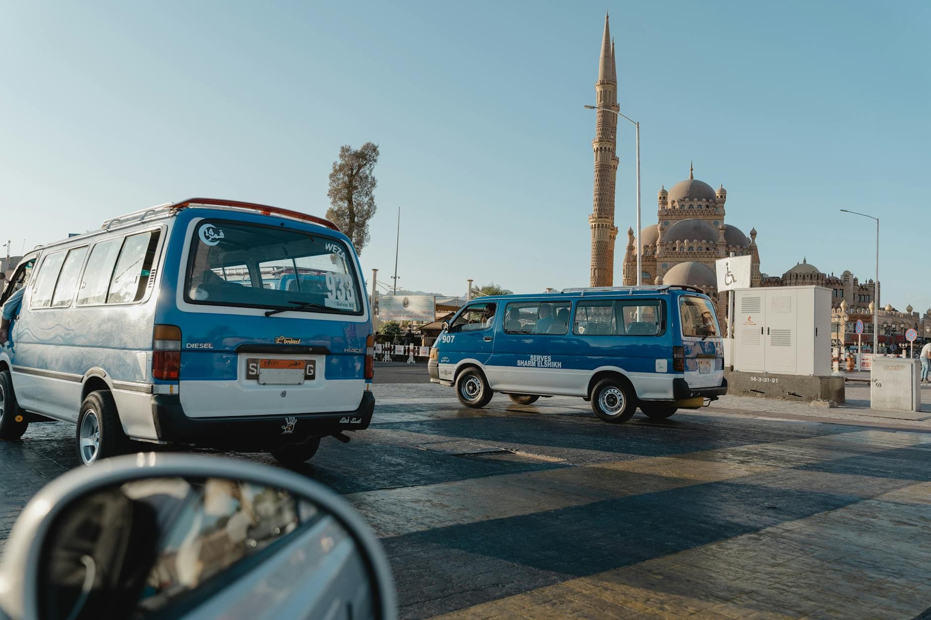 Taxi in Sharm El Sheikh - The Ultimate Guide to Airport Transfers, Fares & Tips