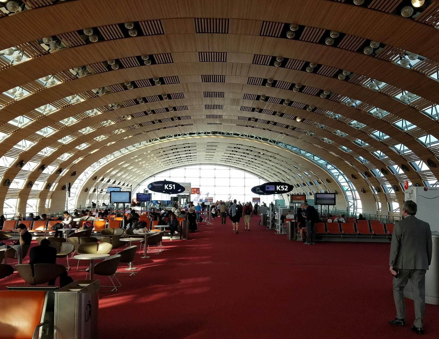 The 10 Best Hotels at Charles de Gaulle Airport — For Layovers, Early Flights, and Paris Connections