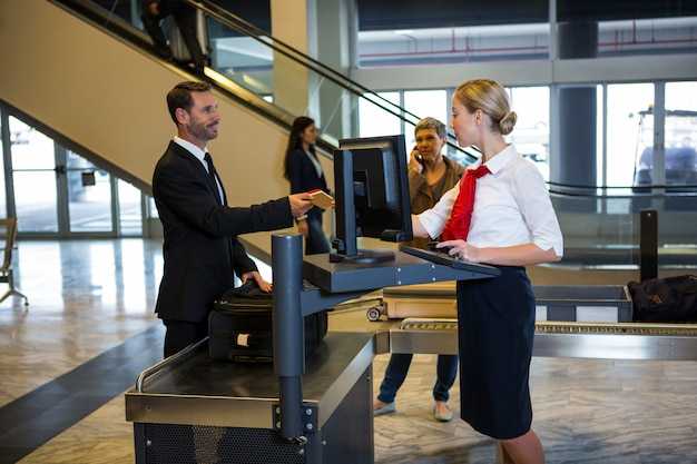 Lounges and assistance: comfort, views, and quiet