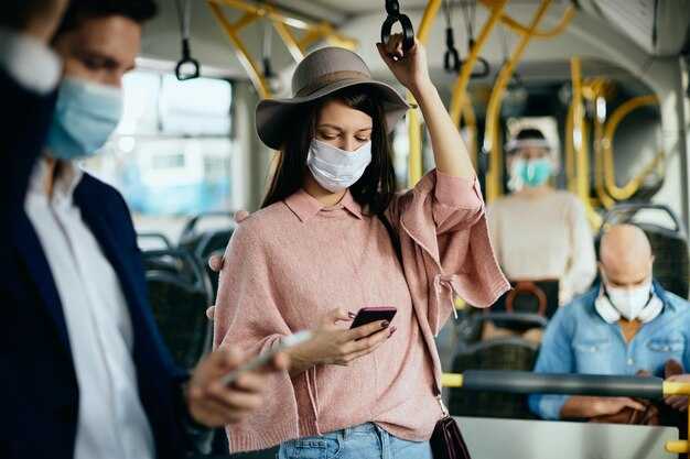 Bus and Rideshare for Last-Mile