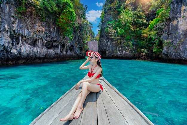 Andaman Tour Packages – Best Island Hopping & Beach Escapes