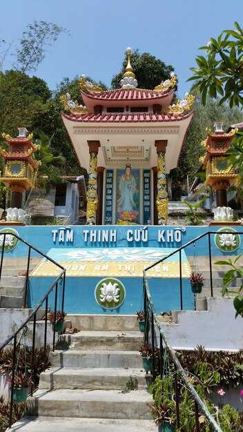 Authentic Vietnam – Hanoi to Vinh Long 11-Day Itinerary
