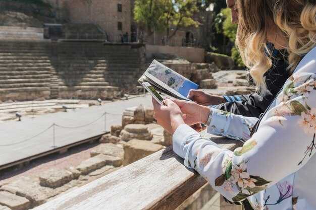 Morning route: start at Sagrada Familia and connect to nearby Gaudì highlights