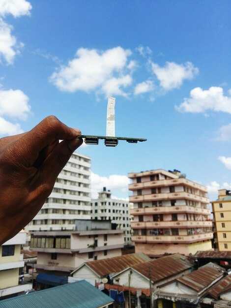 Sleep Quality and Noise Control: Soundproofing, Curtains, and Bed Comfort