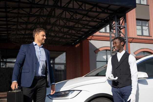 Blacklane Şoför Hizmeti 4 – İş Seyahati için Üstün Global Araç Hizmeti