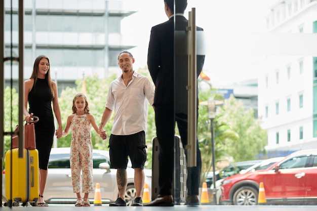 Handling flight changes: delays, cancellations, and rescheduling for Vagator transfers