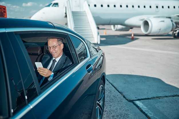 Live status and driver details: ensuring on-time pickups and smooth arrivals