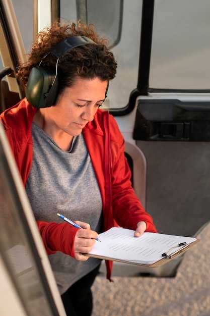 GRO to Calella: Daily timetable and service days