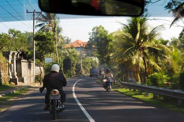 Can You Use Gojek or Grab in Kuta Lombok? A Complete Ride-Hailing Guide