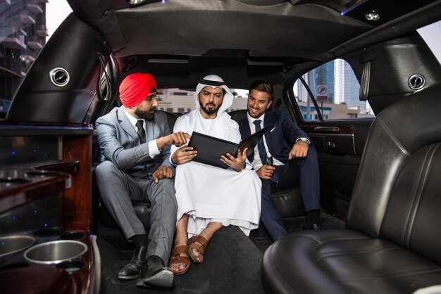 Booking, Pricing, and Availability: How to Reserve a Chauffeur in Saudi Arabia