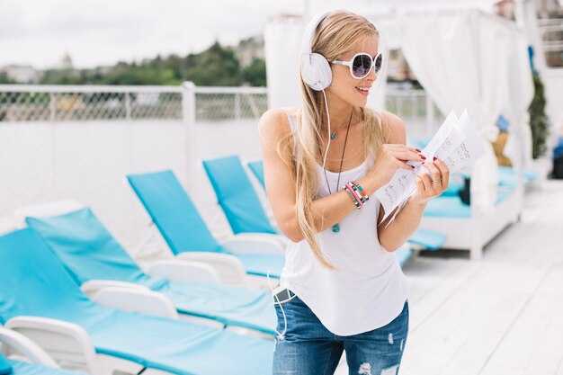 Ferry to Paros – Timetables, Tickets, and Practical Travel Tips