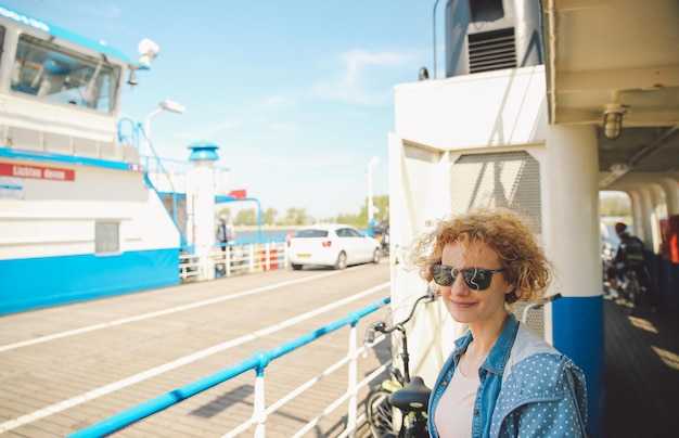 Private transfer options: door-to-door service from ATH to Rafina Port