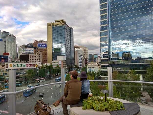 Taxi, rideshare, and airport shuttle: pros, cons, and price estimates