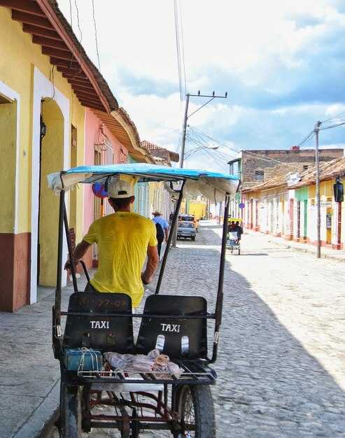 Guide to Ecuador Taxis – Cuenca, GYE, Salinas, Quito – Tips &amp