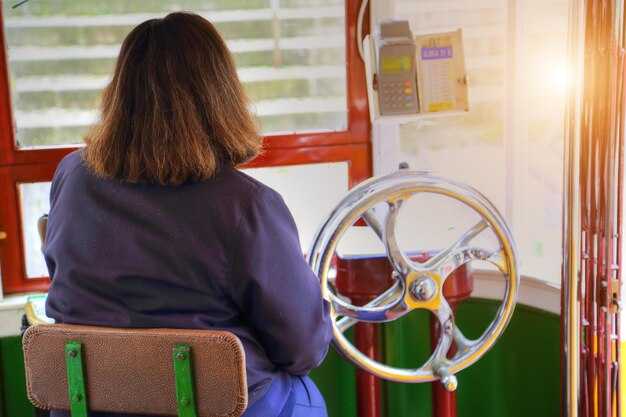 How to Get Around Porto – Public Transit Tips and Transportation Guide