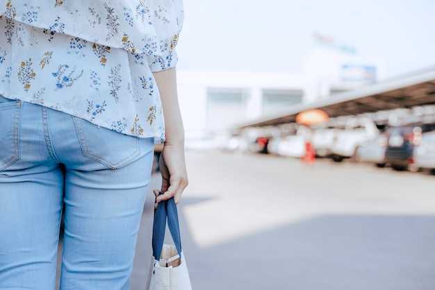 How to Get from Corfu Airport to the City – Transport Options