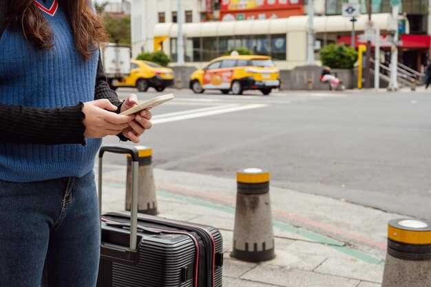 Private Transfers and City Tours: Booking an Airport Pickup or Lima Excursions