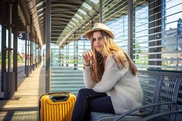 Delay risks and contingency moves