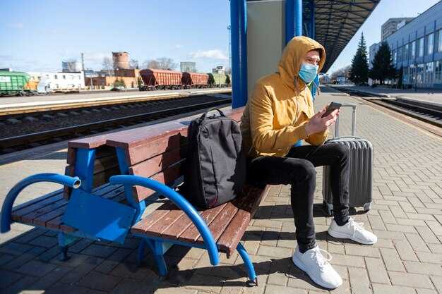 Which SL line serves Arlanda C to Stockholm City Center