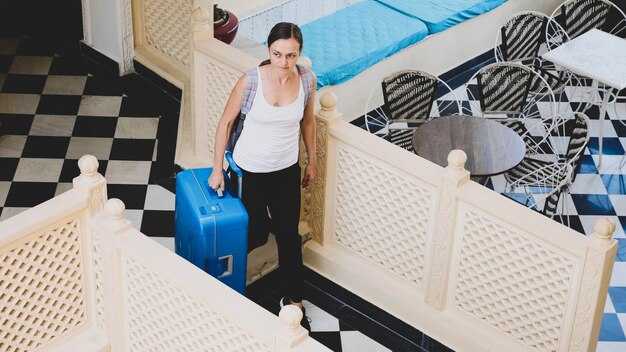 Practical On-Site Tips: Luggage, Accessibility, and Airport/Station Facilities