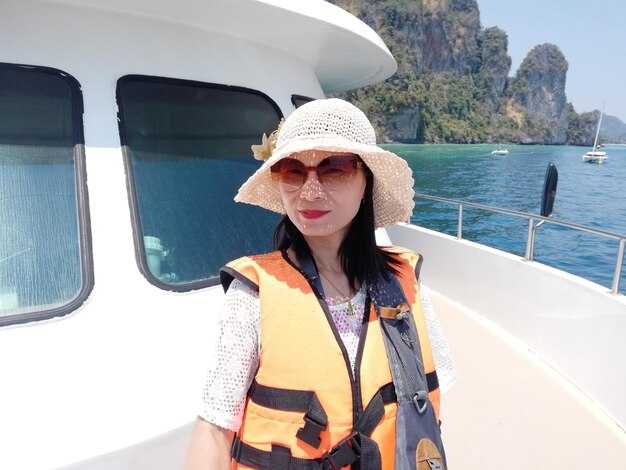 How to Get to Koh Samui – Flights, Ferries, and Practical Travel Tips