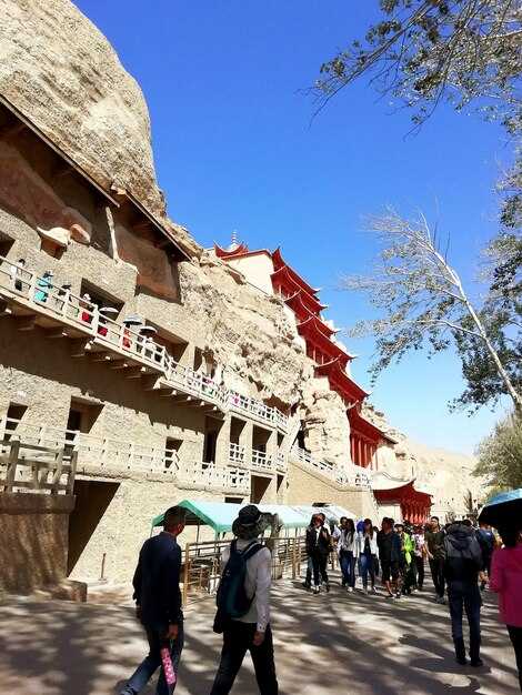 Getting around Kathmandu on a budget: taxis, rickshaws, buses, and fare tips