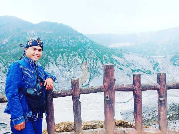 Booking intercity bus tickets: best platforms, payment methods, and seat selection tips