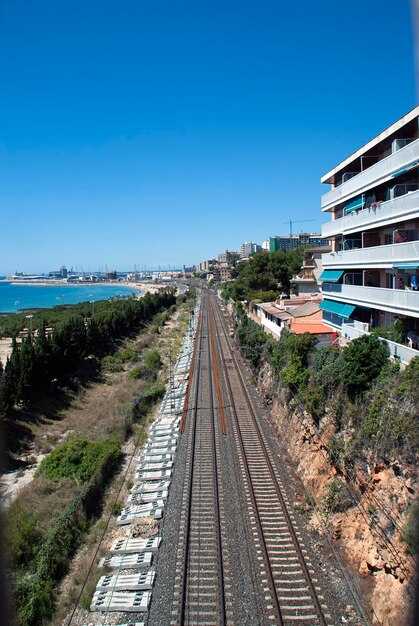 Lisbon to Cascais and Cascais to Lisbon by Train in 2025 – Your Complete Rail Travel Guide