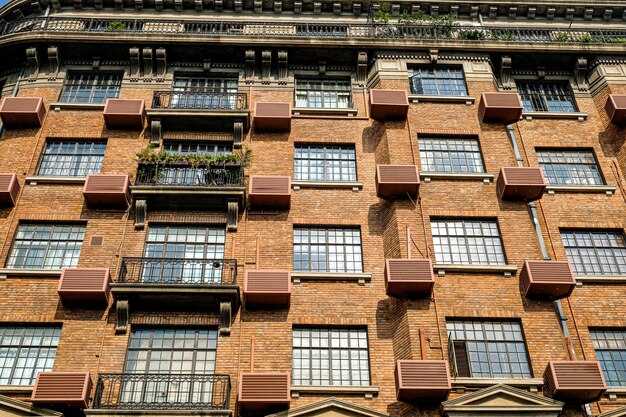 Choosing the Right London Stay: Hotels vs Apartments vs Serviced Residences