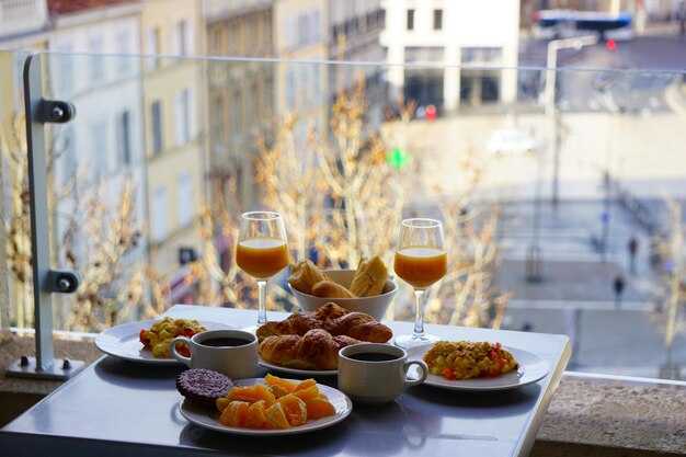 Dietary Options and Coffee Quality: vegan/vegetarian, gluten-free, and specialty coffee