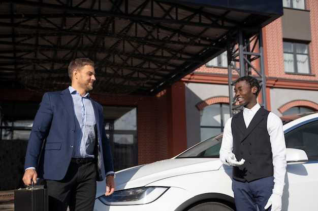 Marseille Flughafen Transfer mit Chauffeur und Limousinenservice