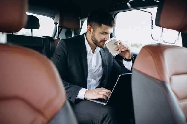 Minibus Rental with Driver in Budapest | Chauffeured Minibus Hire