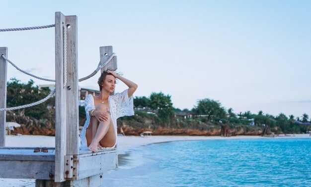 Day 1 Practicalities: Getting Around by Bus, Taxi, and Foot