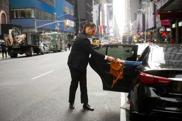 Paris Chauffeur Service – Private Driver Transportation in the City of Light